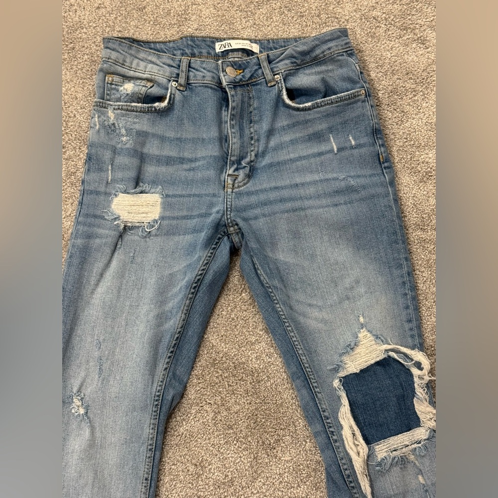 ZARA Distressed Jeans